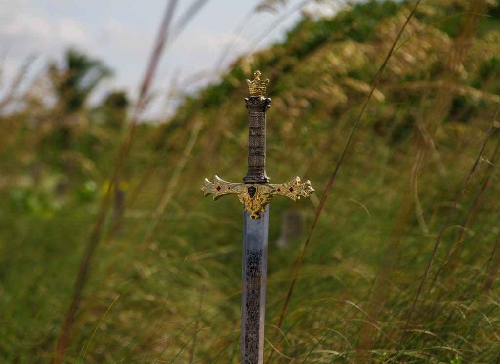 el rey arturo: la leyenda de la espada online